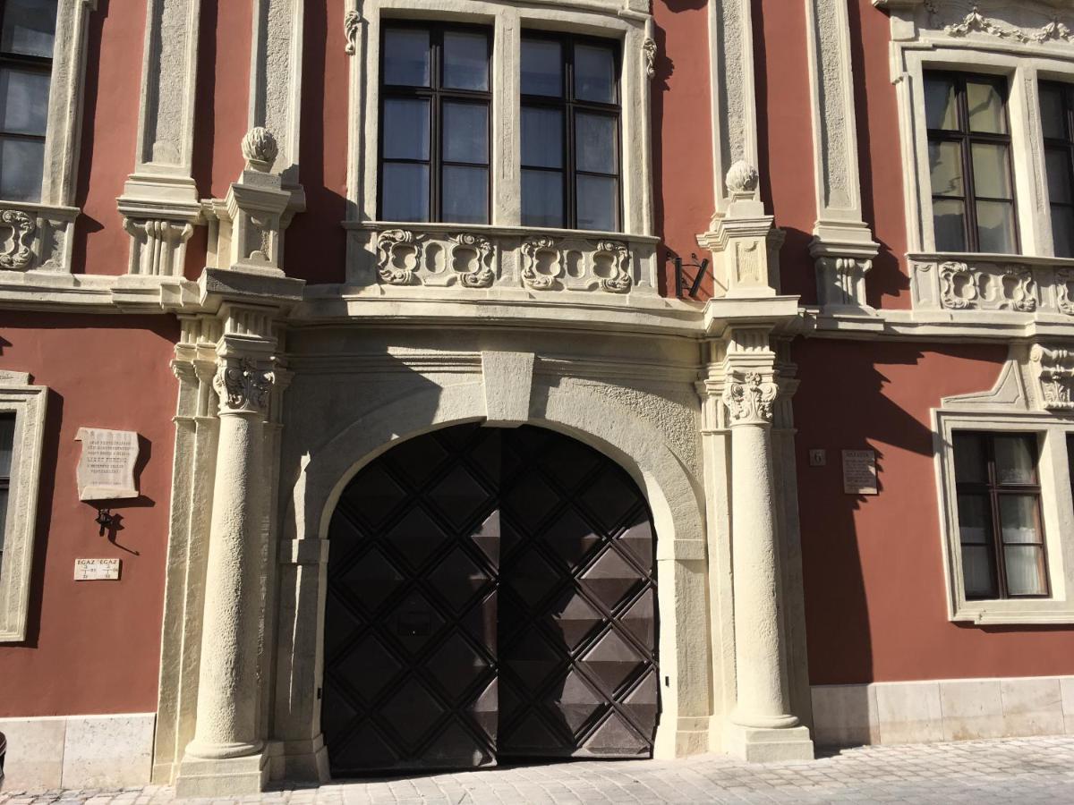 Enjoy Apartman Sopron Exterior foto