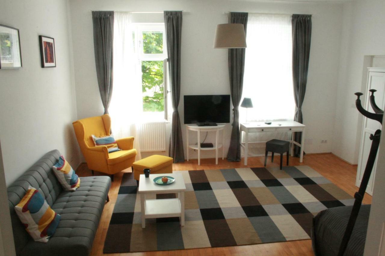 Enjoy Apartman Sopron Exterior foto